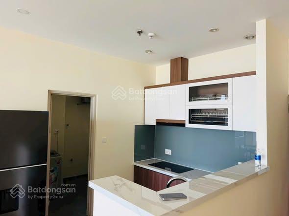 Căn góc 92m2, nhà nội thất mới, cho thuê chỉ 12 triệu/ tháng, vào liền được, hướng mát.