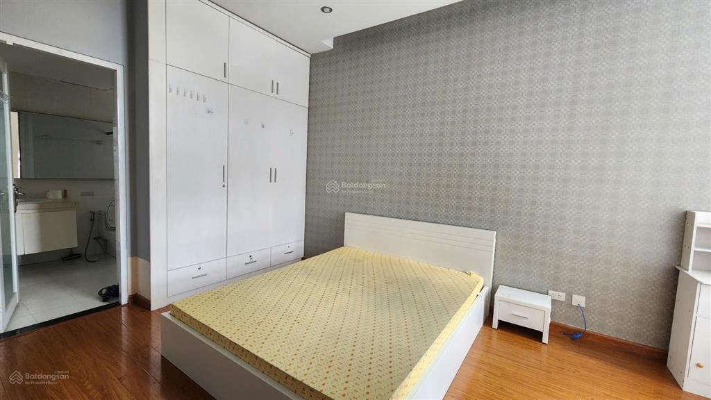 Một căn duy nhất 2pn2wc view quận 1, giá chỉ 12 triệu, diện tích 92m2,  xem nhà ngay