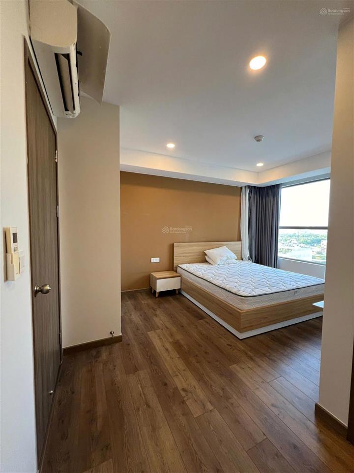 Cho thuê căn góc 89m2 view sông, nhà đẹp vào liền giá chỉ 17,5tr/tháng  0981 795 ***