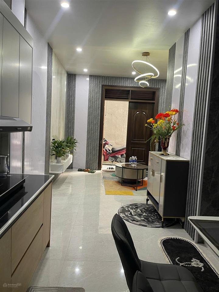 Bán nhà đẹp long biên  5 tầng xây mới  lô góc  thang máy  full nội thất  hàng xóm vinhomes
