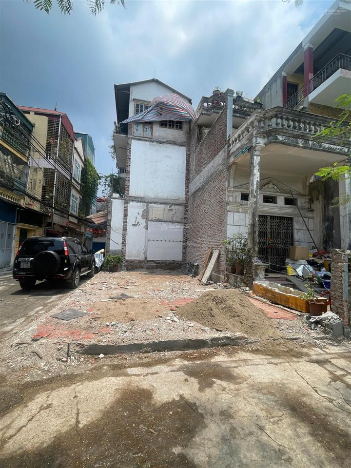 Bán đất đẹp đức giang  lô góc  view hồ  ô tô dừng đỗ ngày đêm  đầu tư hay ở đều tốt