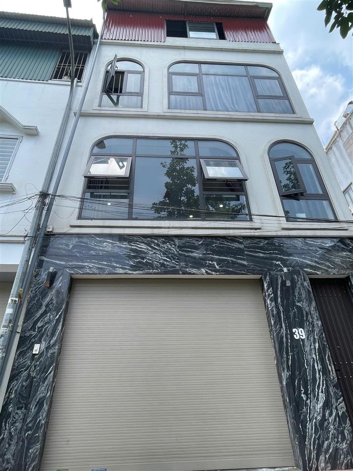 Bán nhà ngô gia tự  54m x 4 tầng  ô tô đỗ cửa  cách 1 nhà ra mặt phố vỉa hè, kinh doanh sầm uất