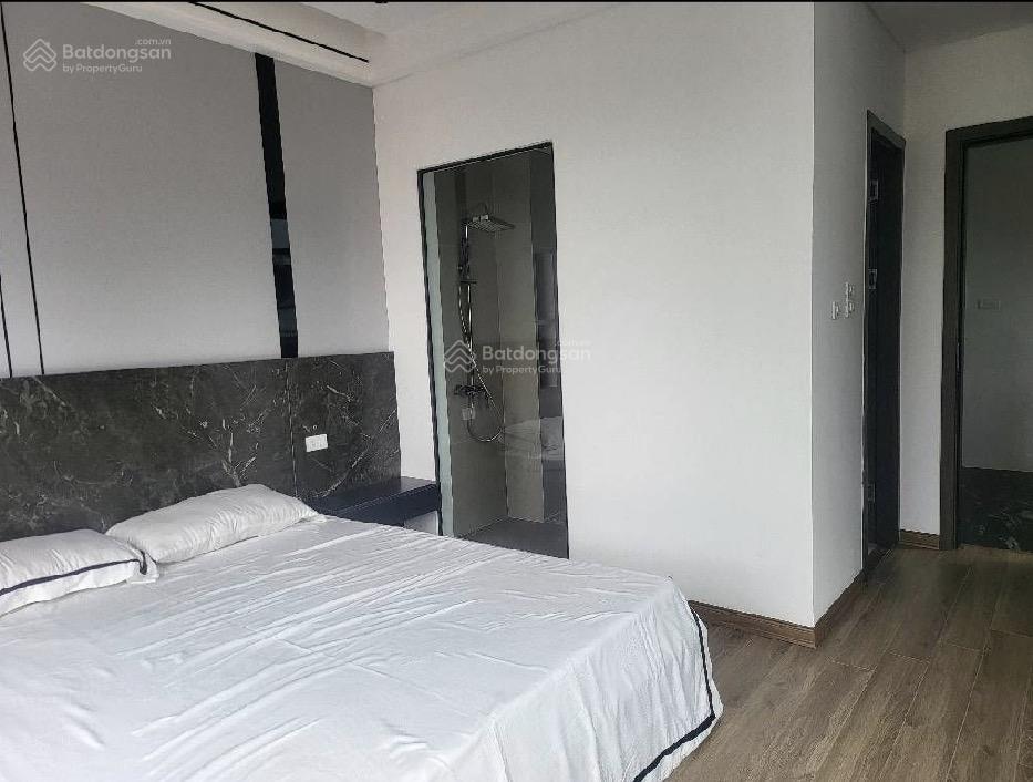 Hàng hiếm đức giang  5 tầng thang máy  ô tô đỗ cửa  dòng tiền chảy xiết