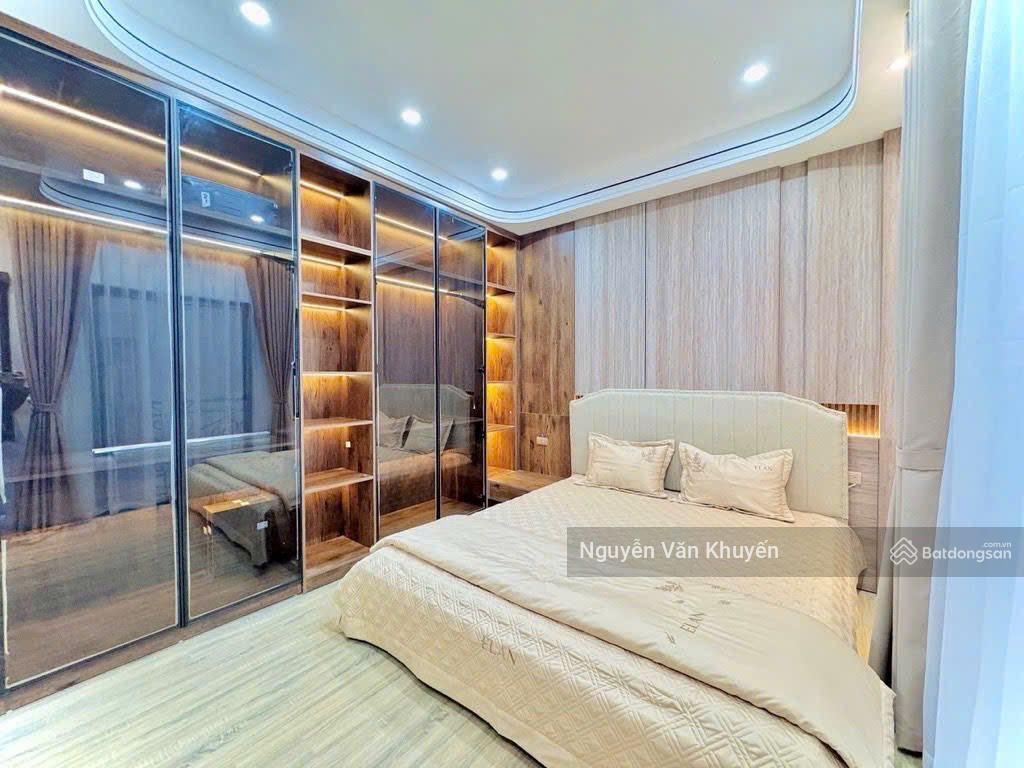 Bán nhà ngọc thụy  6 tầng dân xây siêu đẹp  ngõ thông 5m  ô tô vào nhà  13,6 tỷ