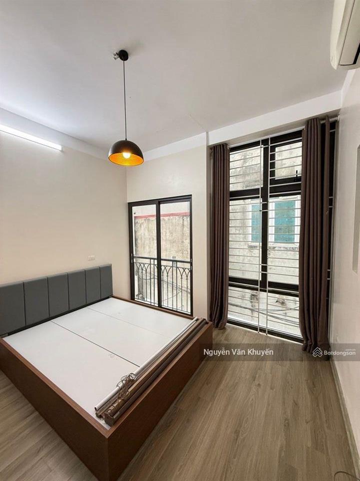 Bán nhà đức giang dân xây mới  diện tích 56m2, mt 4m, 5tầng (4 ngủ)  cách ô tô tránh 10m  9,2 tỷ