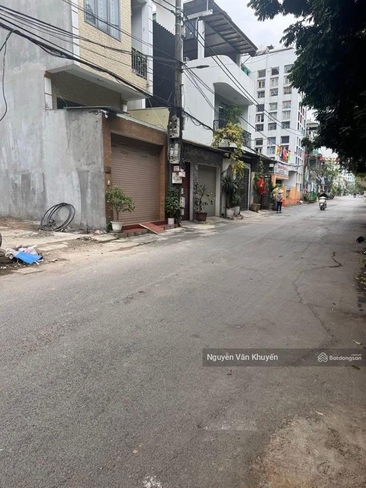 Chỉ 9,8 tỷ sở hữu ngay đất thanh am 61m²  đường 10m thông thương  30m ra hồ  tiện ích ngập tràn