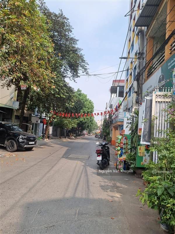 Chỉ 9,8 tỷ sở hữu ngay đất thanh am 61m²  đường 10m thông thương  30m ra hồ  tiện ích ngập tràn