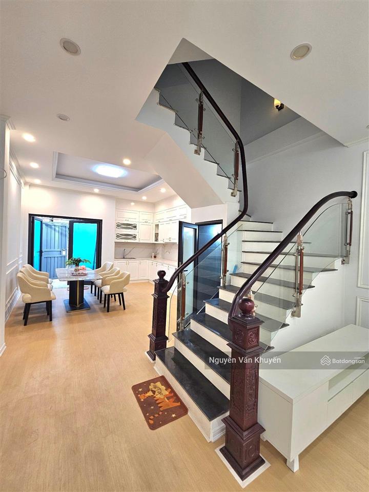 Tổ ấm hoàn hảo cho đại gia đình! nhà đức giang 65m2, 5 tầng, 4pn, full nội thất, giá 9.x tỷ