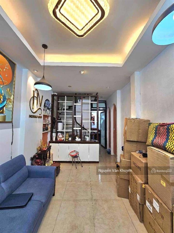 Cực hiếm tầm giá! nhà ngô gia tự 39m2  7.95 tỷ, ngõ sát đường ô tô, xách vali về ở.