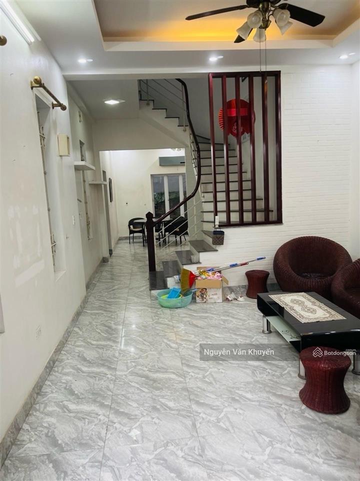 Bán biệt thự sân vườn ngọc thụy 127m2, ô tô thông, an ninh đỉnh, nhỉnh 22 tỷ