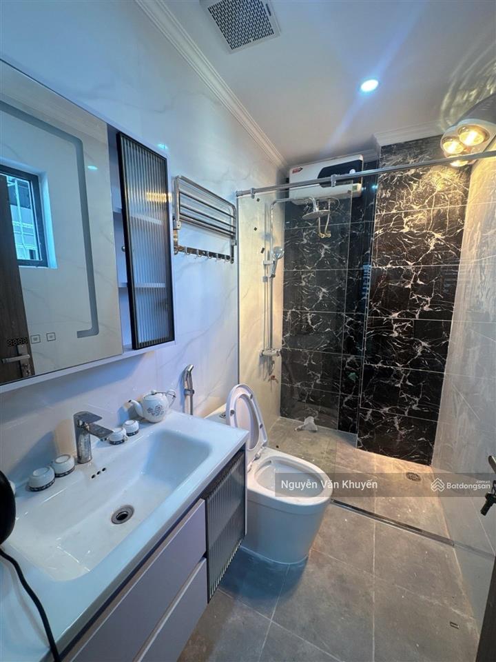 Nhà phố thanh am 65m² x 5 tầng thang máy, lô góc sáng thoáng, ngõ ô tô thông, nhỉnh 14 tỷ
