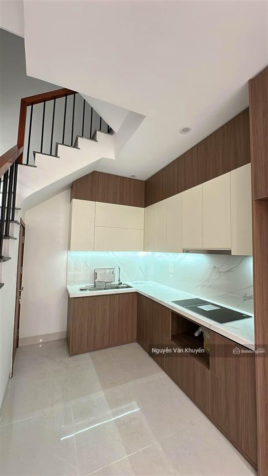 Bán nhà lô góc thanh am, 38m2, 5 tầng. ngõ nông gần ô tô. giá 7.9 tỷ