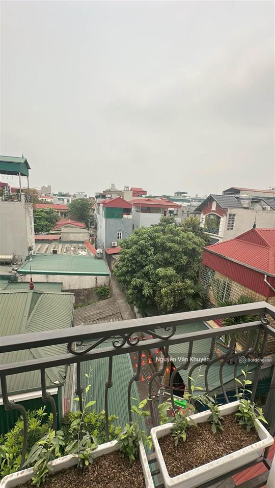 Bán nhà lô góc thanh am, 38m2, 5 tầng. ngõ nông gần ô tô. giá 7.9 tỷ