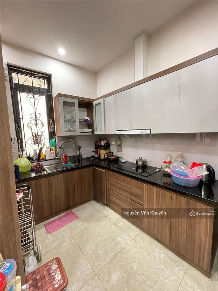 Bán nhà đức giang 56m2, 5 tầng, an ninh tuyệt đối, ô tô đỗ gần, hơn 8 tỷ