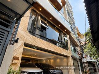 Chỉ hơn 17 tỷ  nhà gara 2 ô tô  thang máy  7 tầng  gần trường gia thụy  nguyễn văn cừ