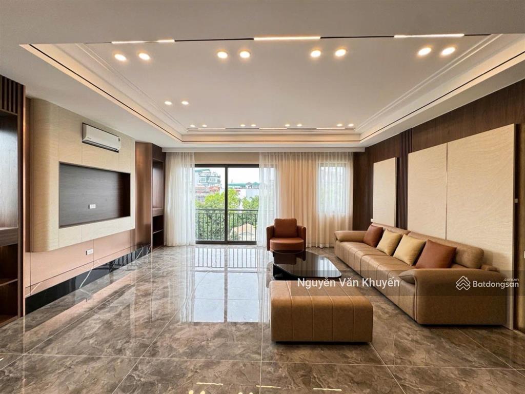 Hạ chào! bán gấp nhà nguyễn văn cừ 65m2, 8 tầng thang máy, gara 2 xe 7 chỗ, full đồ rất đẹp