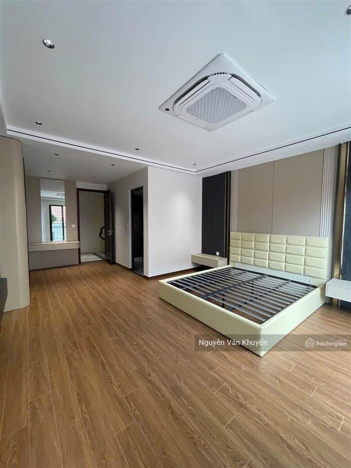 Nhỉnh 15 tỷ sở hữu ngay nhà nguyễn văn cừ 97m2, 7t thang máy, sổ vuông đẹp
