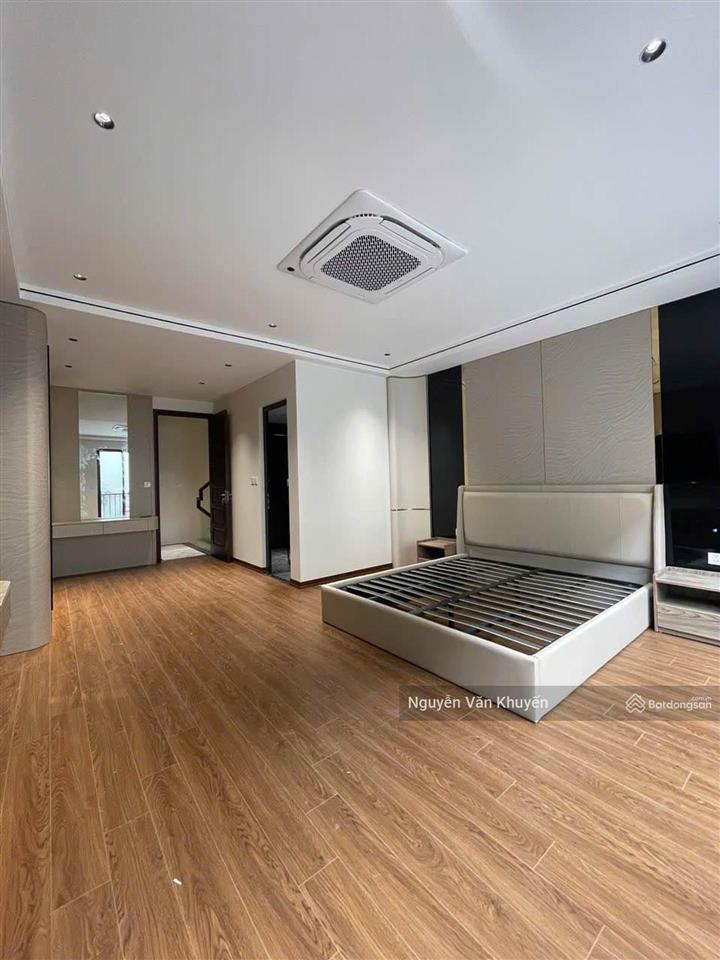 Nhỉnh 15 tỷ sở hữu ngay nhà nguyễn văn cừ 97m2, 7t thang máy, sổ vuông đẹp