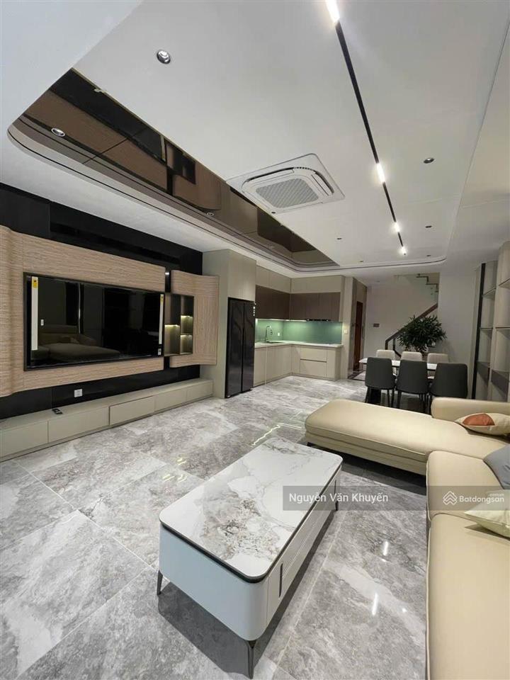 Nhỉnh 15 tỷ sở hữu ngay nhà nguyễn văn cừ 97m2, 7t thang máy, sổ vuông đẹp