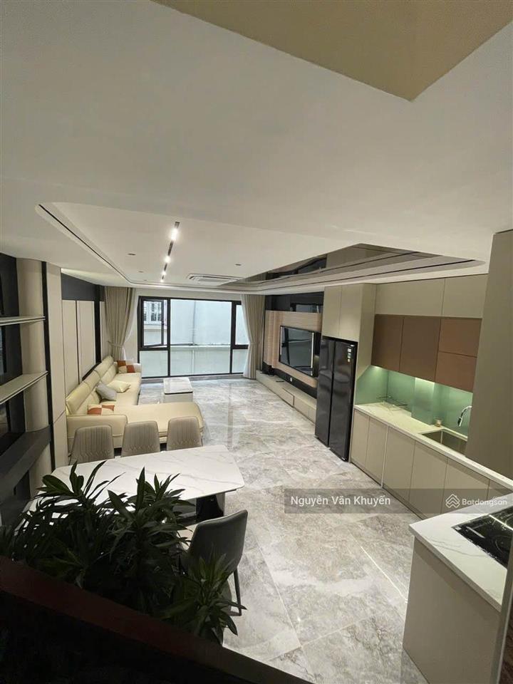 Nhỉnh 15 tỷ sở hữu ngay nhà nguyễn văn cừ 97m2, 7t thang máy, sổ vuông đẹp