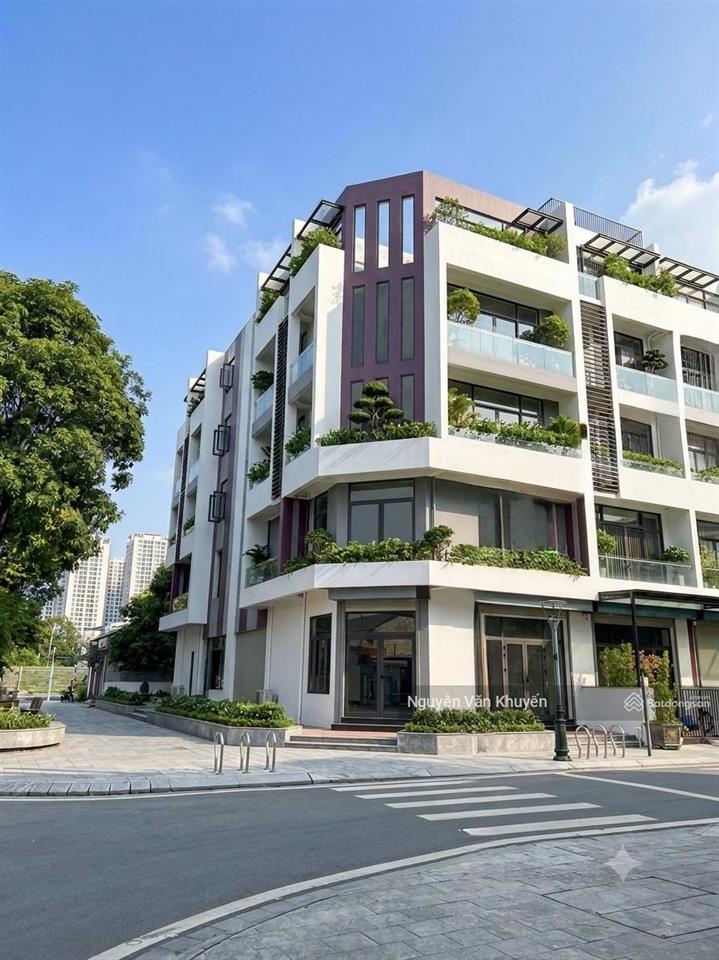 Nhỉnh 30 tỷ  có ngay shophouse góc bình minh garden 147m2  đang cho thuê 60tr/tháng