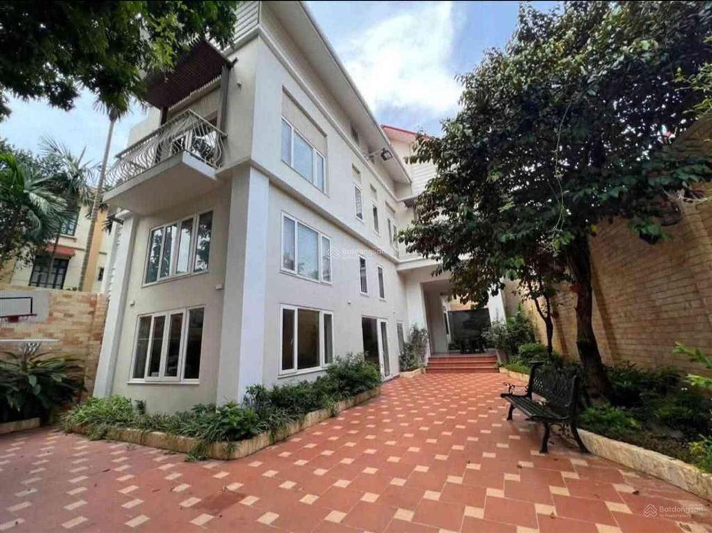 Biệt thự ngọc thụy 313m2  ô tô tránh  mặt tiền 13.5m  hưởng lợi quy hoạch