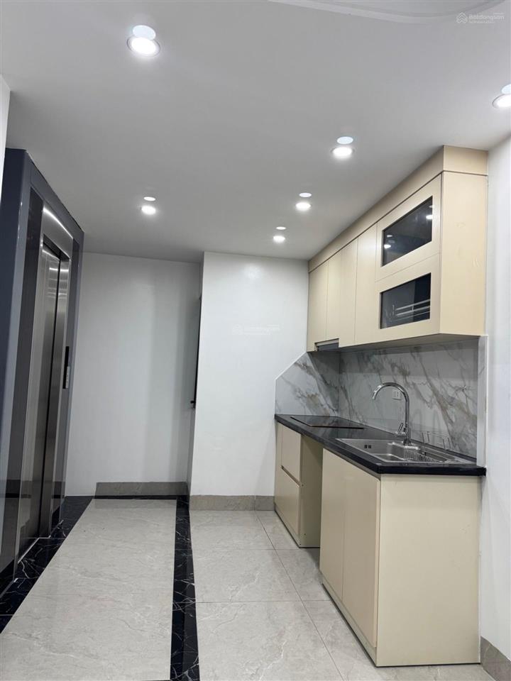 Bán gấp nhà đẹp gia quất, bồ đề  6 tầng thang máy  37m2, mt 5m  chỉ 7.6 tỷ