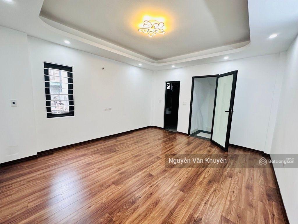 Thượng thanh  8.2 tỷ  46m2 x 4 tầng  gara ô tô riêng biệt  chủ tự xây cực chắc chắn