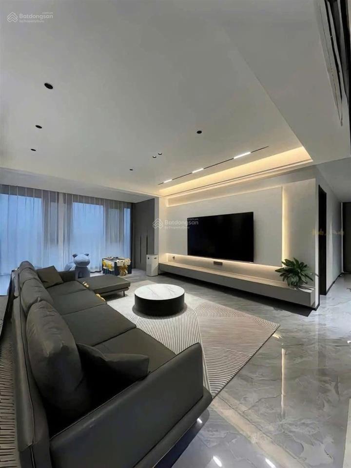Bán căn góc đẹp nhất tại rose town 3n2wc /diện tích 110m /view trọn hồ  giá chỉ 8 tỷ bao phí