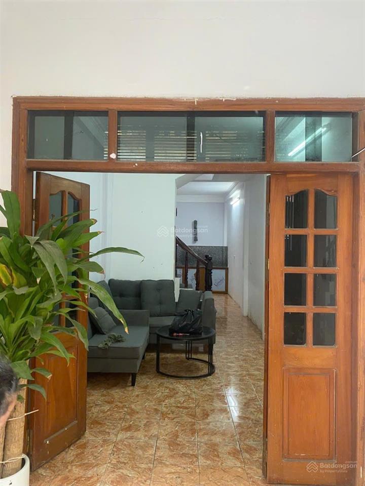 Chính chủ cho thuê nhà nguyên căn 2 tầng ngõ 262 khương đình