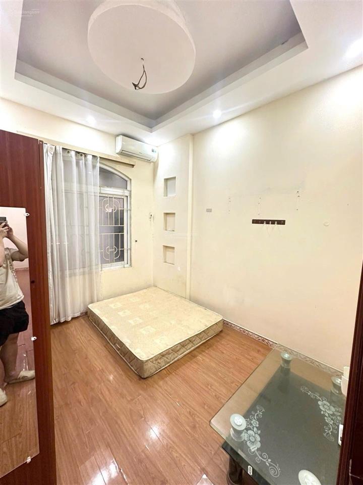 Quá rẻ! phùng khoang 35m2, 5 tầng, 4pn, vừa ở vừa cho thuê, gần chợ 200m, gần ô tô 50m, ngõ thông