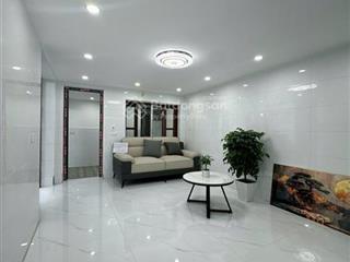 Căn tập thể hồ văn quán 120m², 3pn, tầng 1 đã sửa đẹp, 2 thoáng, sân riêng, gần hồ văn quán