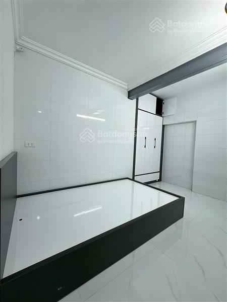Căn tập thể hồ văn quán 120m², 3pn, tầng 1 đã sửa đẹp, 2 thoáng, sân riêng, gần hồ văn quán