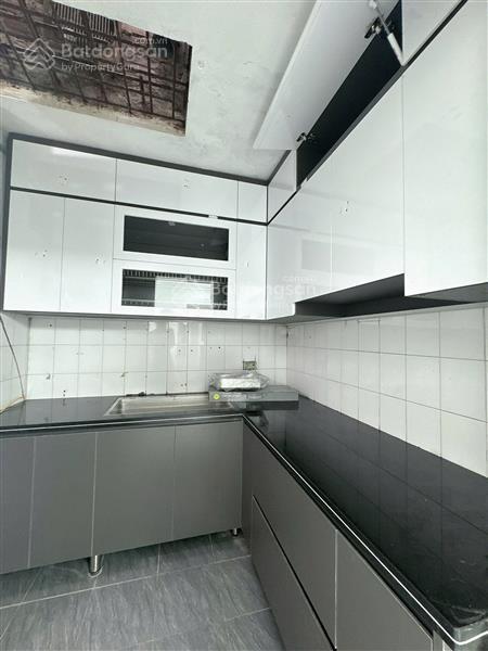 Căn tập thể hồ văn quán 120m², 3pn, tầng 1 đã sửa đẹp, 2 thoáng, sân riêng, gần hồ văn quán