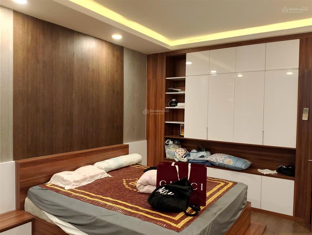 Nhà mới 4 tầng (4,2x15m)  hxh 8m có lề  sát vincom nguyễn xí p26 bình thạnh nhỉnh 11 tỷ