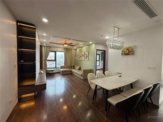 Căn góc 3 ngủ hướng mát, tầng cao nội thất cơ bản có giá rẻ nhất tại golden park