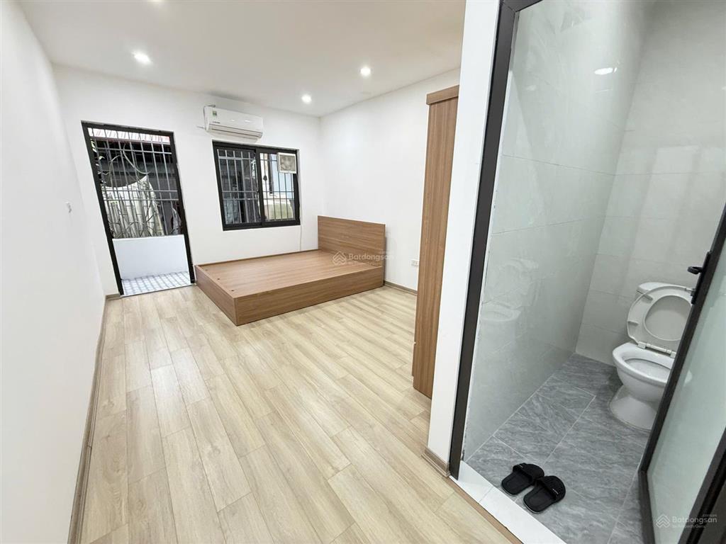 Hiếm ba đình  nhà mới đẹp ở ngay  thang máy nhập khẩu  chỉ 9.9 tỷ