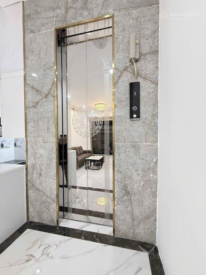 Hiếm ba đình  nhà mới đẹp ở ngay  thang máy nhập khẩu  chỉ 9.9 tỷ