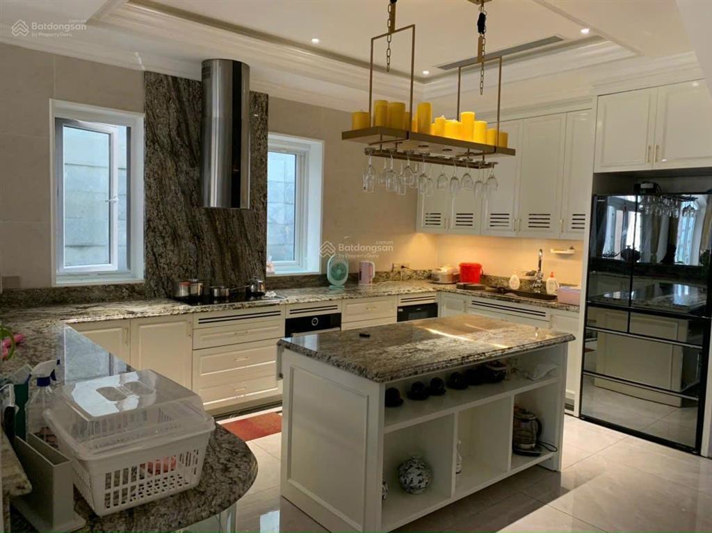 Bán nhà biệt thự song lập khu trung tâm cảnh đồi, phú mỹ hưng, quận 7, giá 55 tỷ sh. 0902 949 ***
