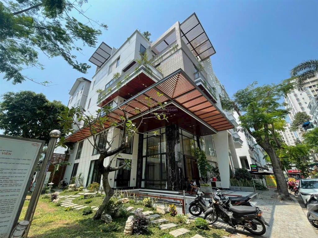 Bán nhà góc công viên khu hưng gia, phú mỹ hưng, quận 7 dt 8*18,5m hầm thang máy 4 tầng giá 59,9 tỷ