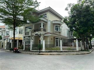 Bán nhà biệt thự, căn góc công viên khu mỹ gia, phú mỹ hưng, quận 7, dt 18*16m, giá 108 tỷ, sổ hồng