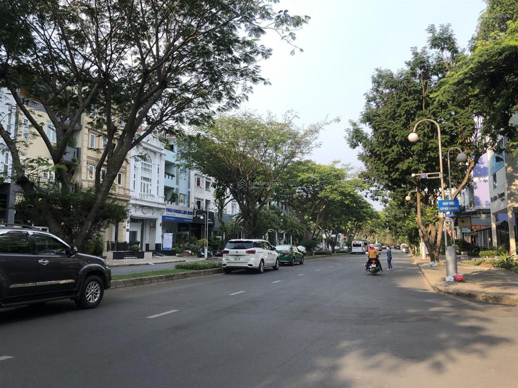 Bán nhà phố kinh doanh khu nam long, nam thiên, phú mỹ hưng, quận 7, đường lớn 17m, giá 50 tỷ, shr
