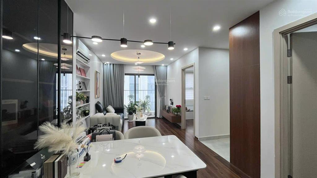 Chính chủ bán nhanh căn hộ 2pn toà zen view bể bơi giá chỉ 6.7 tỷ.  0964 161 ***
