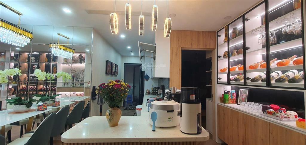 Chính chủ bán căn hộ 114m căn hộ sân vườn đẹp nhất trong các căn 3pn tại feliz homes. 0964 161 ***