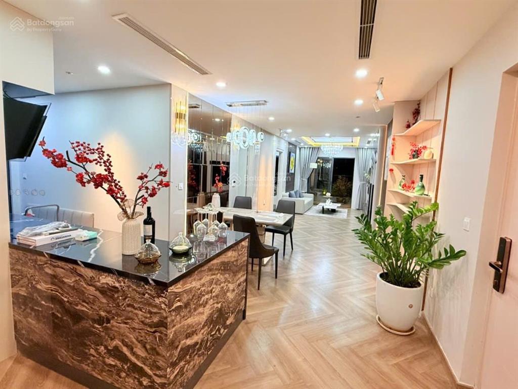 Chính chủ bán nhanh căn hộ 3pn, căn sân vườn 114m², giá chỉ 8,9 tỷ.  0964 161 ***
