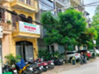 Tòa nhà dòng tiền đỗ nhuận cv hòa bình 8 tầng có hầm đang thuê 120 triệu/tháng giá chỉ 36,8 tỷ