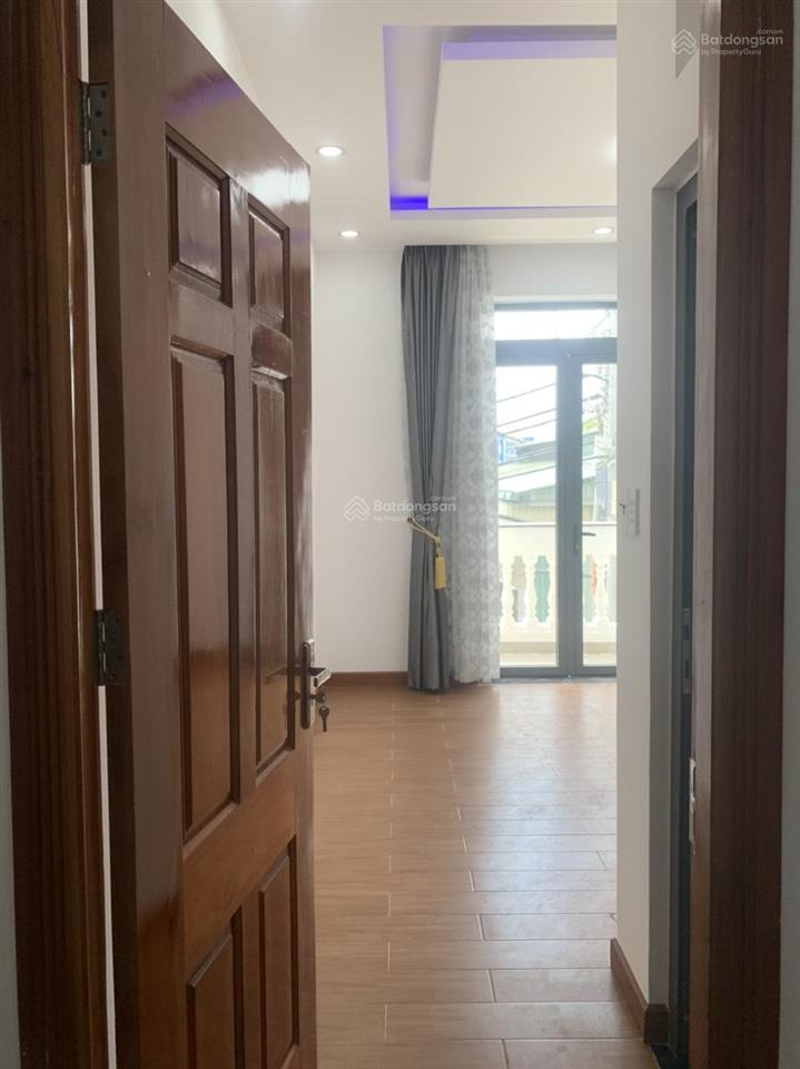 Bán gấp nhà 4 lầu full nội thất cao cấp, 1 trục nguyễn văn quá, dt 7x12m, giá 8.5 tỷ