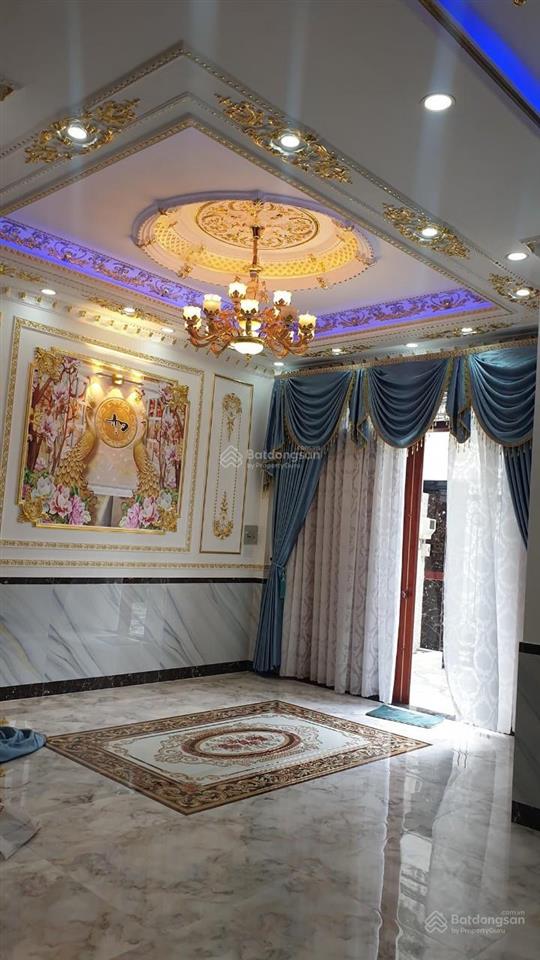 Bán gấp nhà 4 lầu full nội thất cao cấp, 1 trục nguyễn văn quá, dt 7x12m, giá 8.5 tỷ