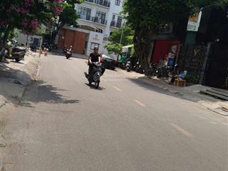 Cần bán gấp nhà mặt tiền quốc hương 14.5x32m trệt lầu chỉ 182 tỷ