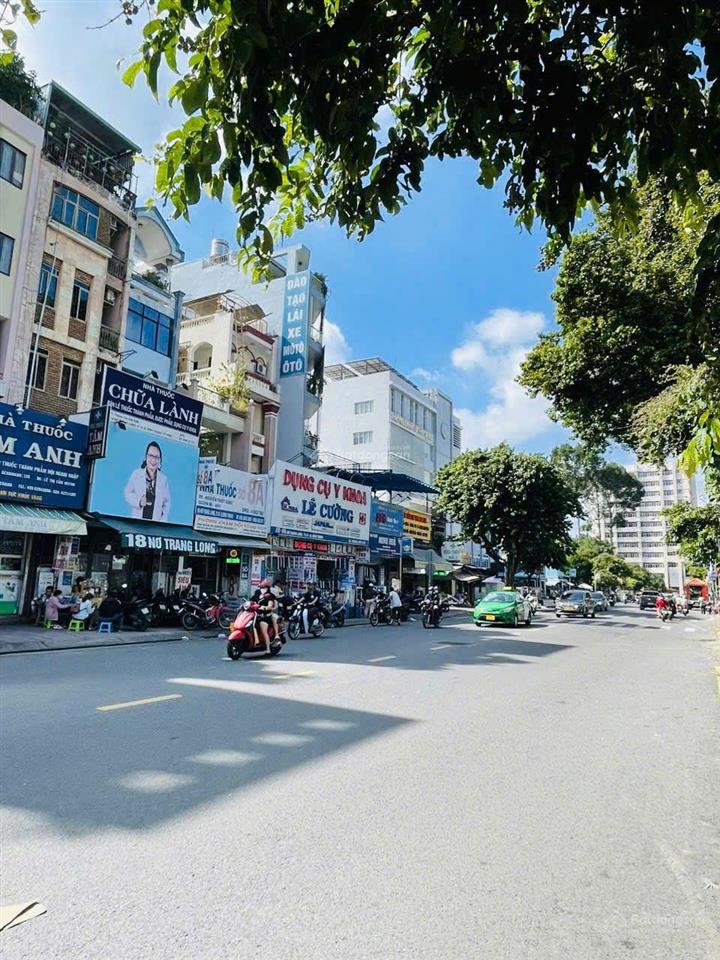 Bán gấp mặt tiền ngay góc lê quang định 8x23m cn 142m nhà cấp 4 chỉ 42 tỷ